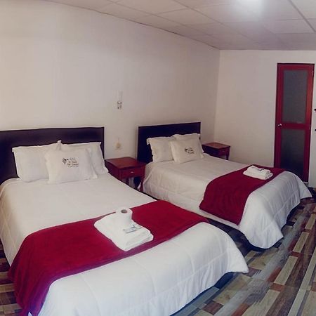 Hotel El Vuelo Del Condor Tarma Eksteriør billede
